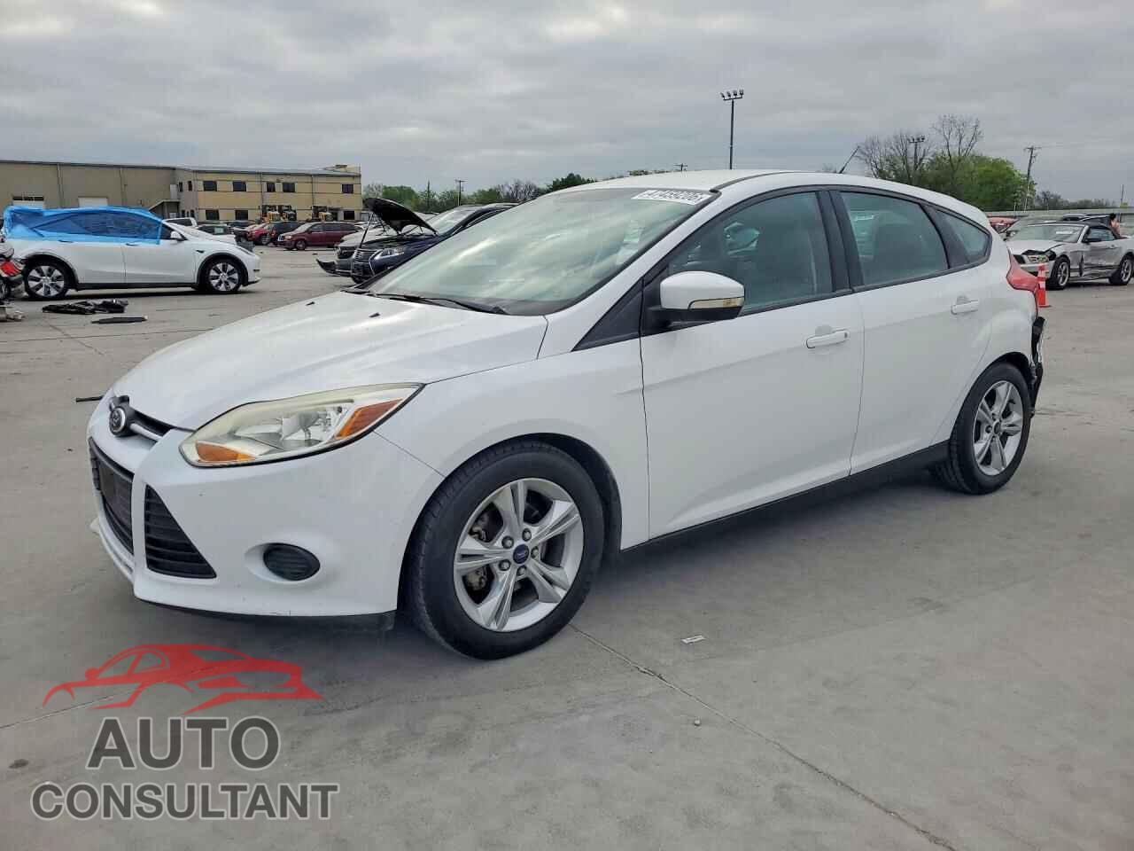 FORD FOCUS 2014 - 1FADP3K2XEL392445