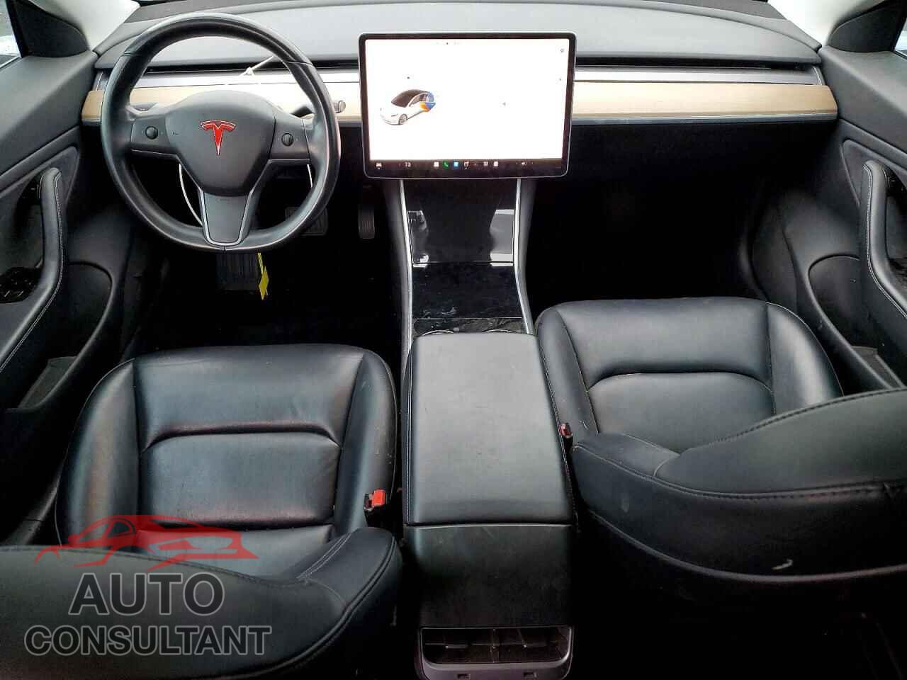 TESLA MODEL 3 2018 - 5YJ3E1EB1JF185015