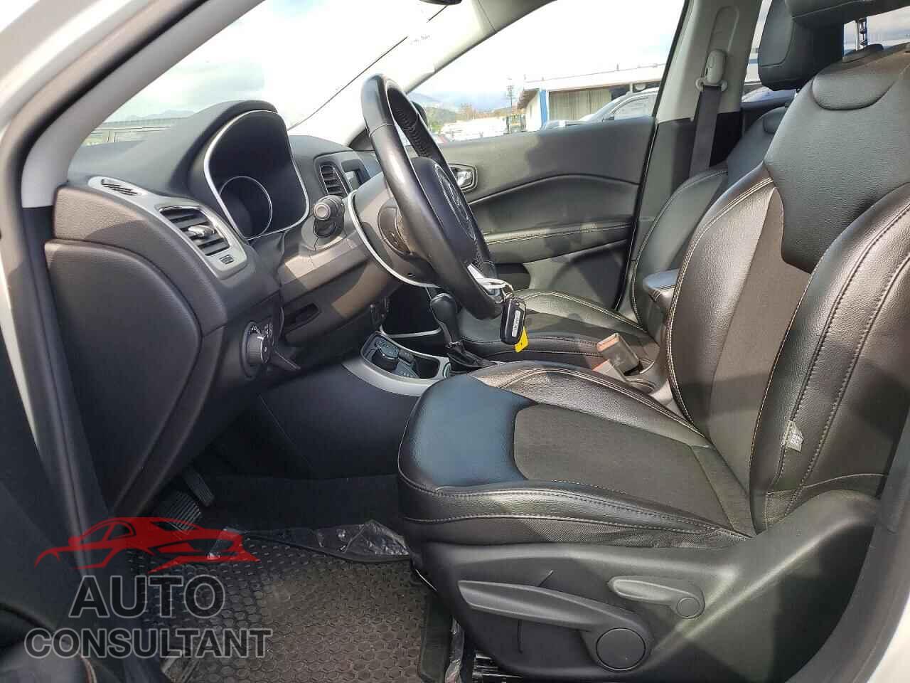 JEEP COMPASS 2020 - 3C4NJDBB8LT216663