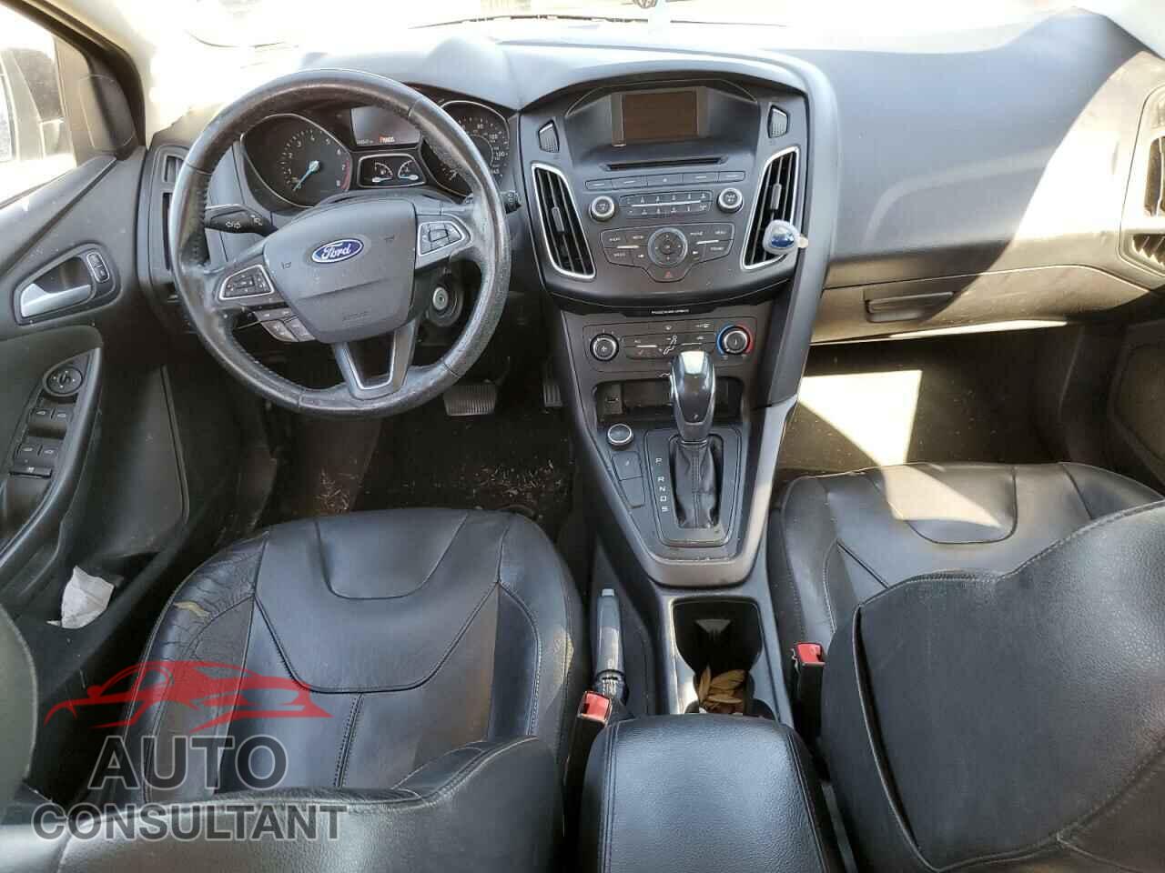 FORD FOCUS 2015 - 1FADP3K25FL323776
