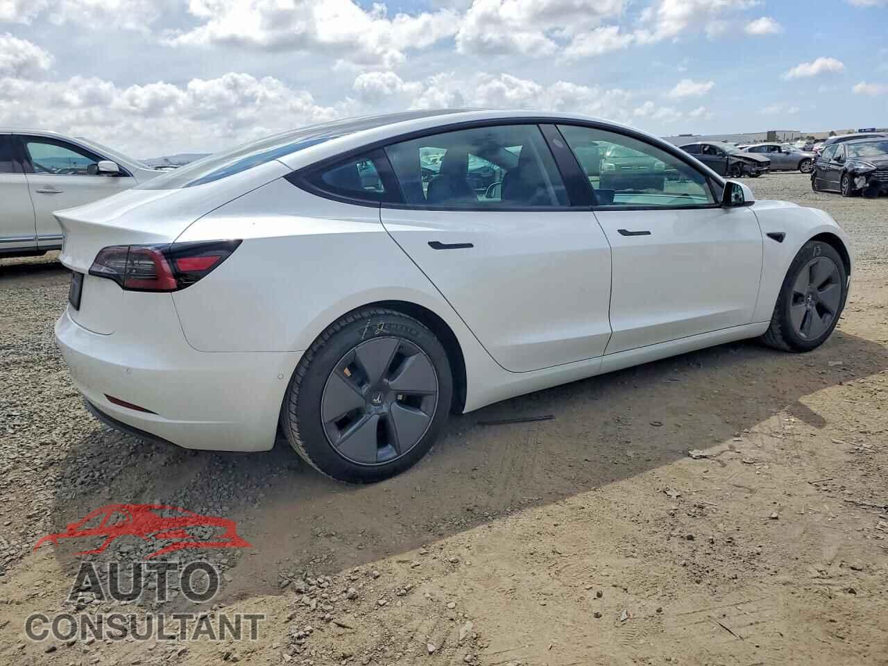 TESLA MODEL 3 2021 - 5YJ3E1EA7MF940552