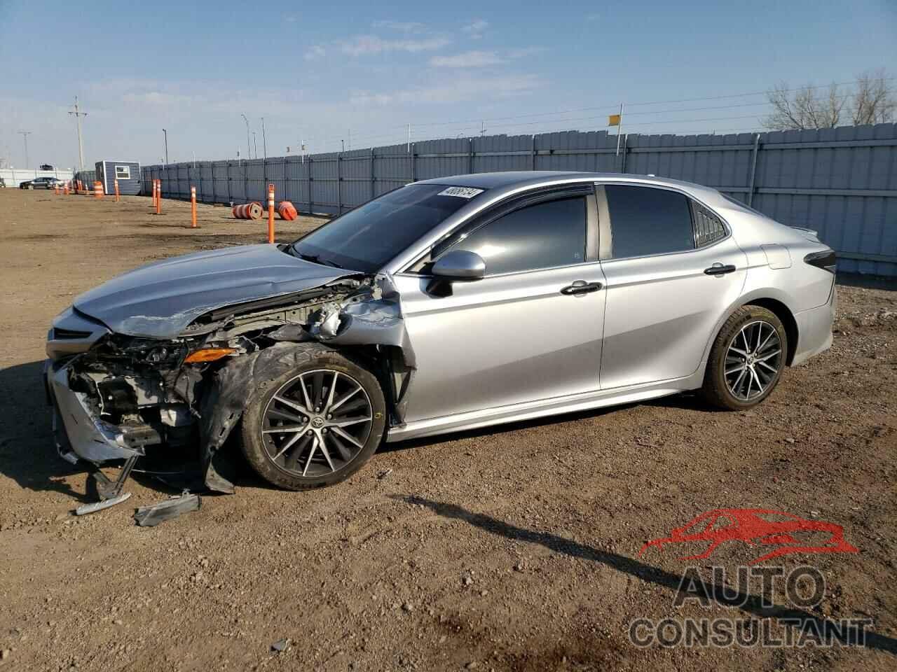 TOYOTA CAMRY 2021 - 4T1G11AK1MU556278