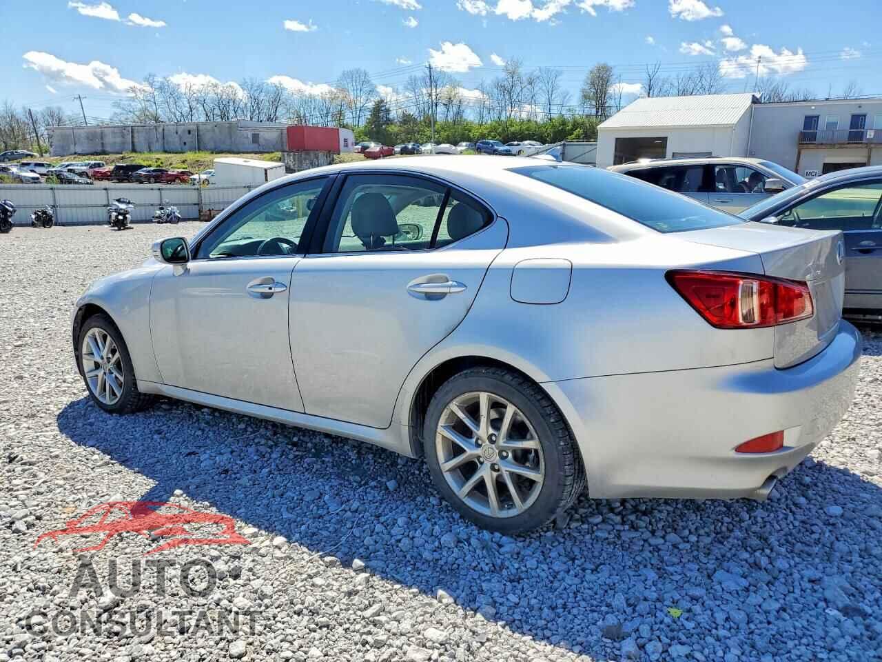 LEXUS IS 2012 - JTHCF5C27C5058750