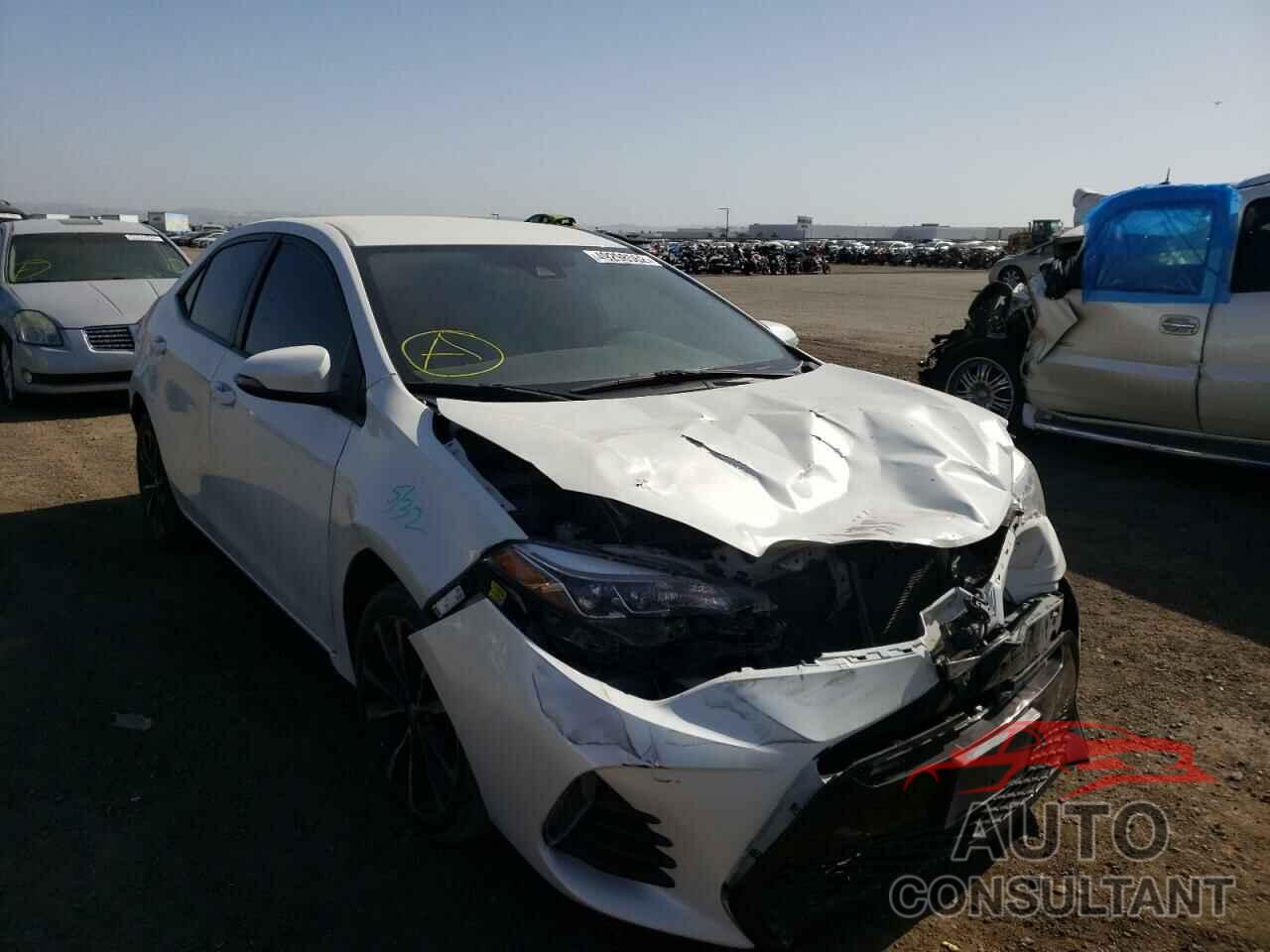 TOYOTA COROLLA 2018 - 5YFBURHE2JP794783