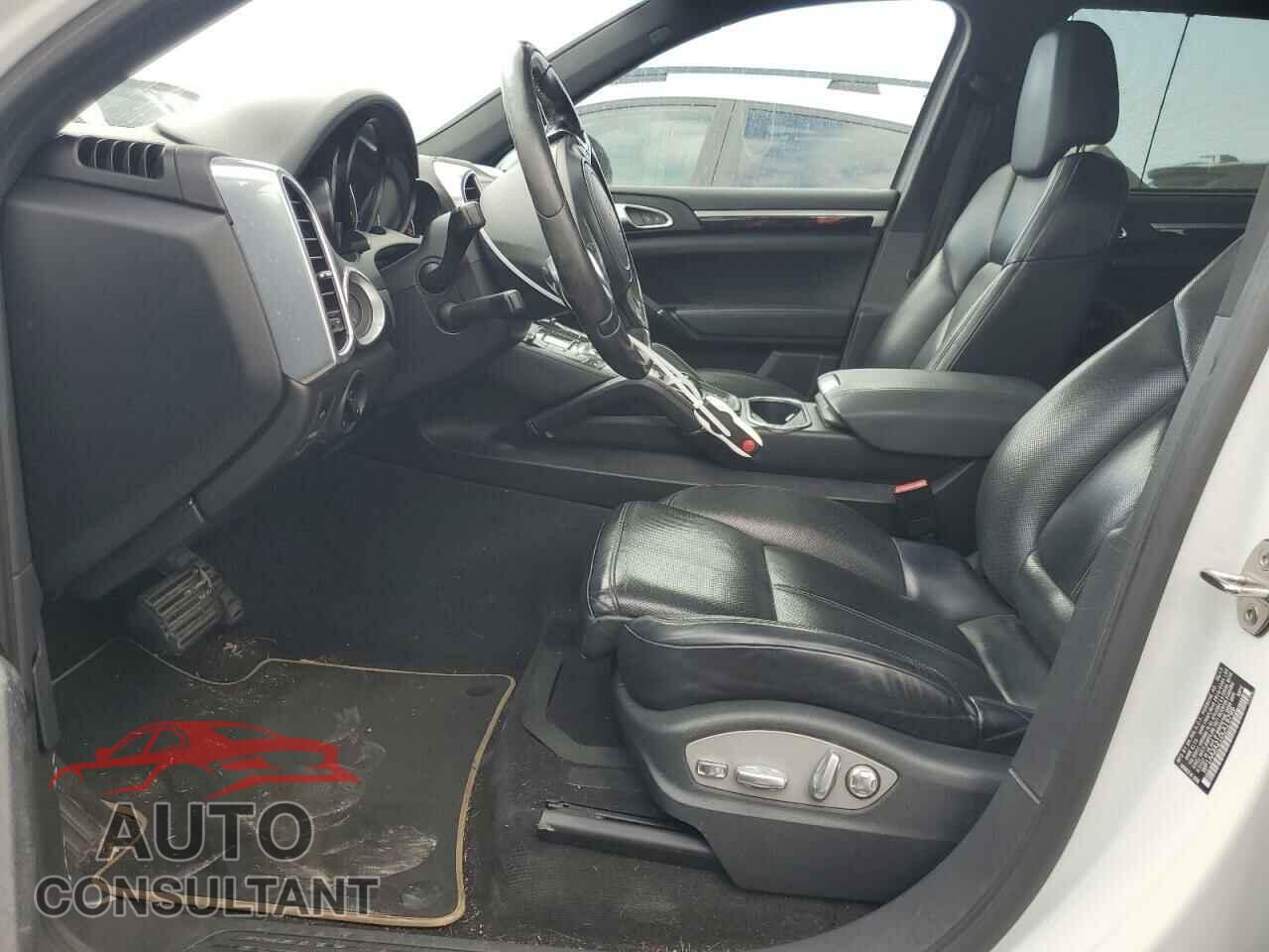 PORSCHE CAYENNE 2013 - WP1AA2A21DLA19799