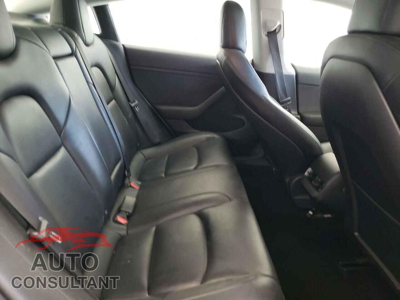 TESLA MODEL 3 2022 - 5YJ3E1EA0NF291100
