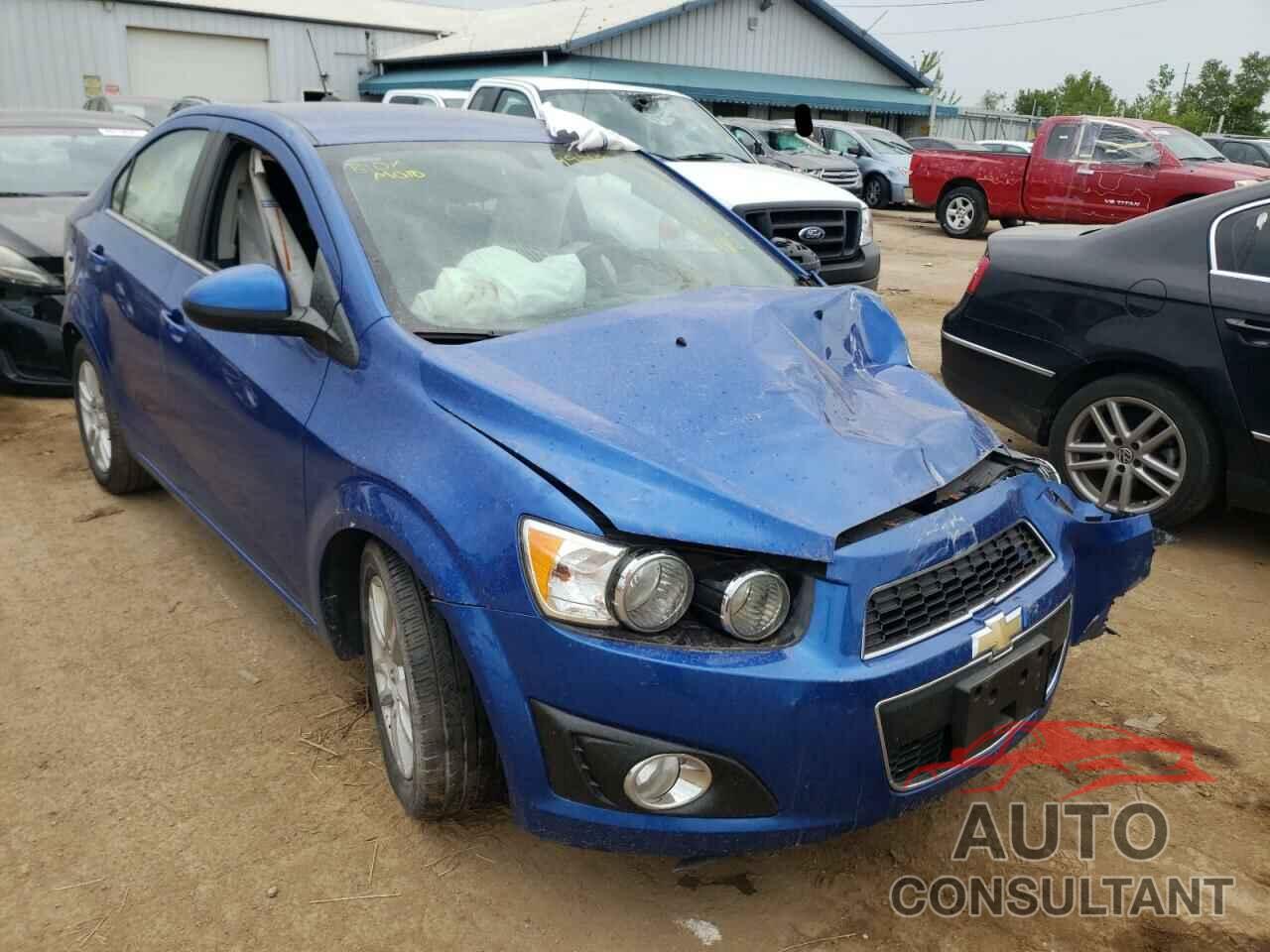 CHEVROLET SONIC 2016 - 1G1JC5SH3G4149185
