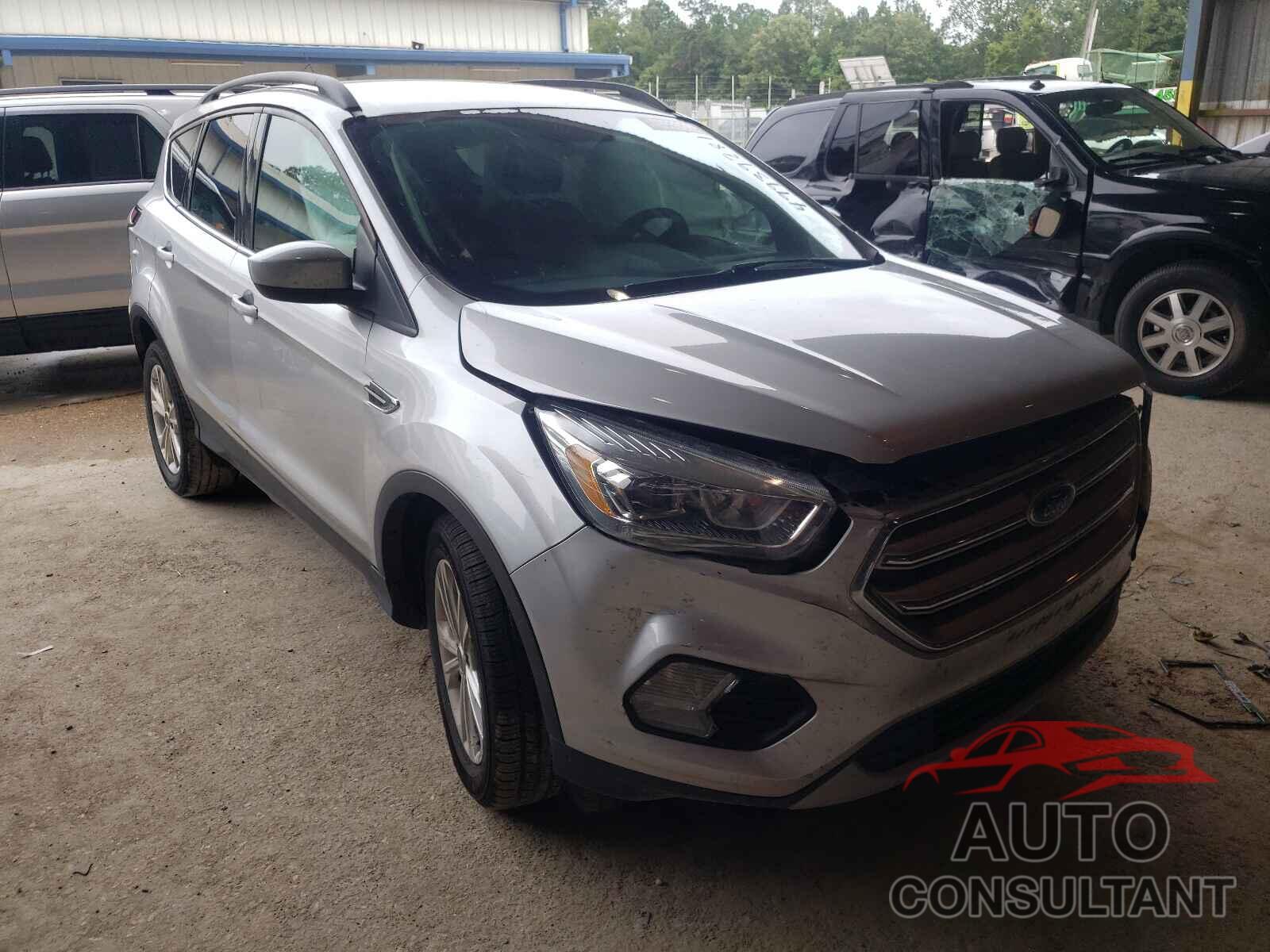 FORD ESCAPE 2017 - 1FMCU0GD8HUE43300