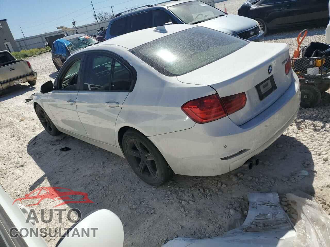 BMW 3 SERIES 2013 - WBA3A5C5XDF355238