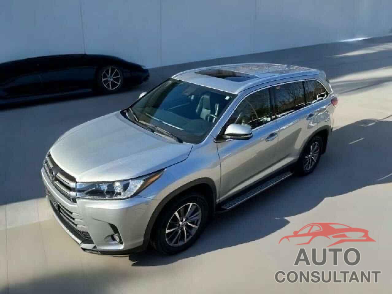 TOYOTA HIGHLANDER 2019 - 5TDJZRFH4KS61517X