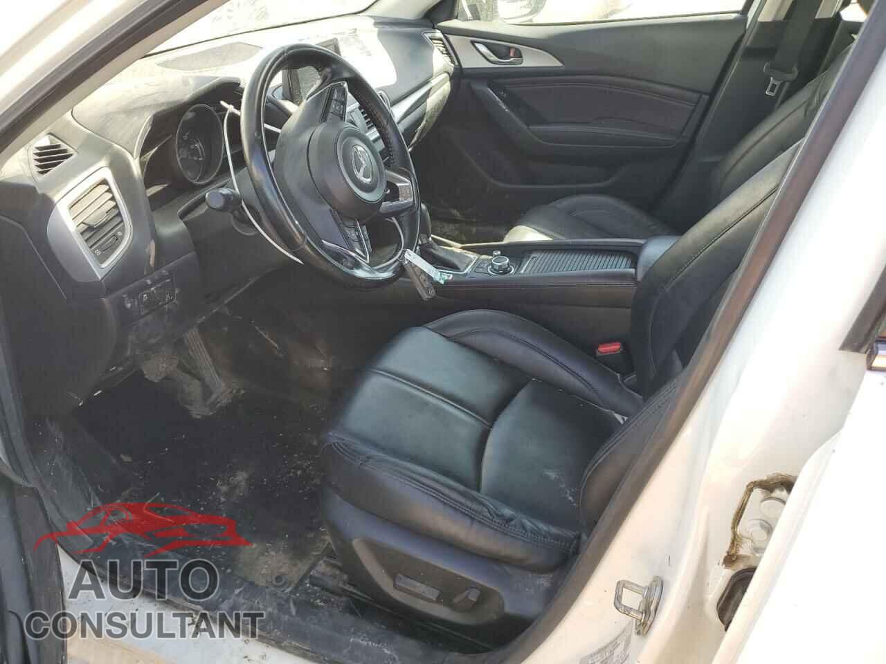 MAZDA 3 2017 - 3MZBN1V7XHM109268