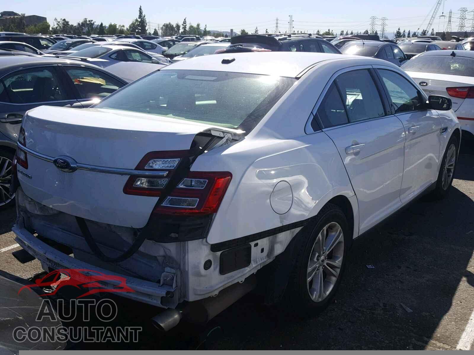 FORD TAURUS 2015 - 1FAHP2D88FG159252