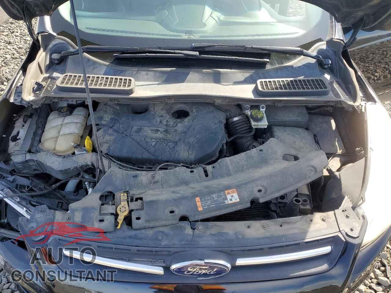 FORD ESCAPE 2016 - 1FMCU9G99GUC00433