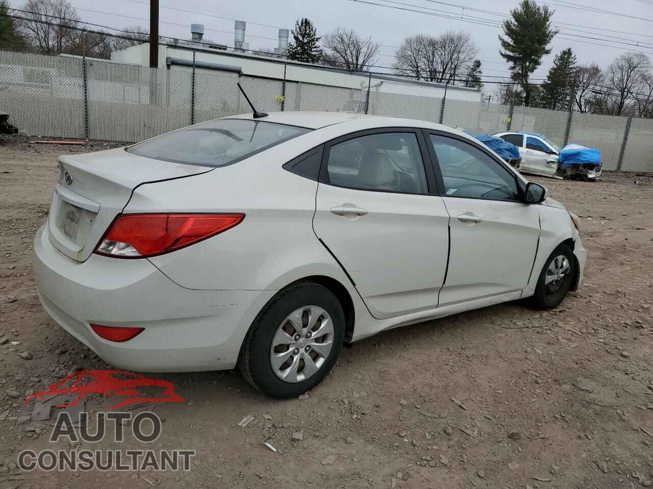 HYUNDAI ACCENT 2015 - KMHCT4AE0FU901954