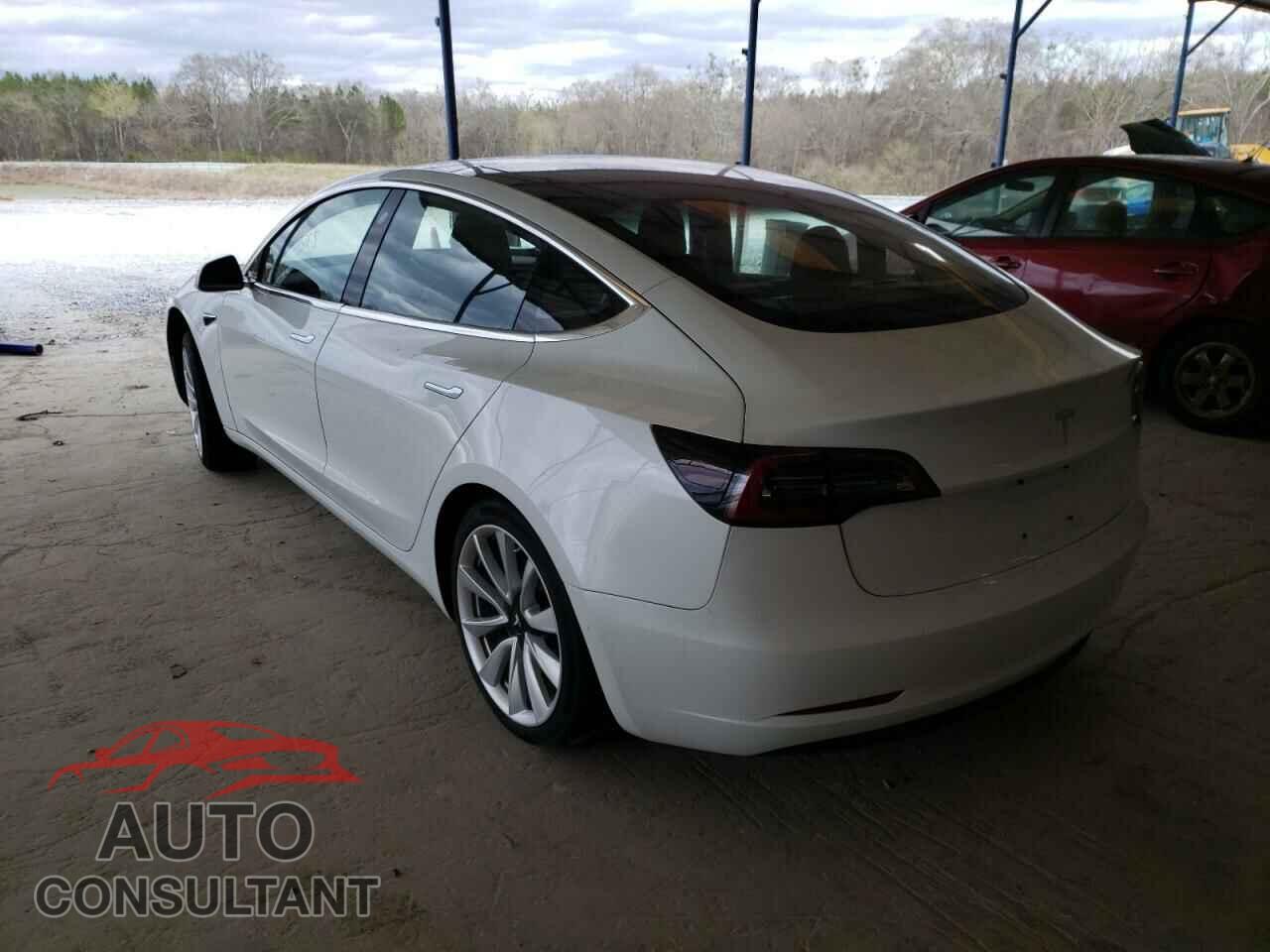 TESLA MODEL 3 2018 - 5YJ3E1EA8JF038827