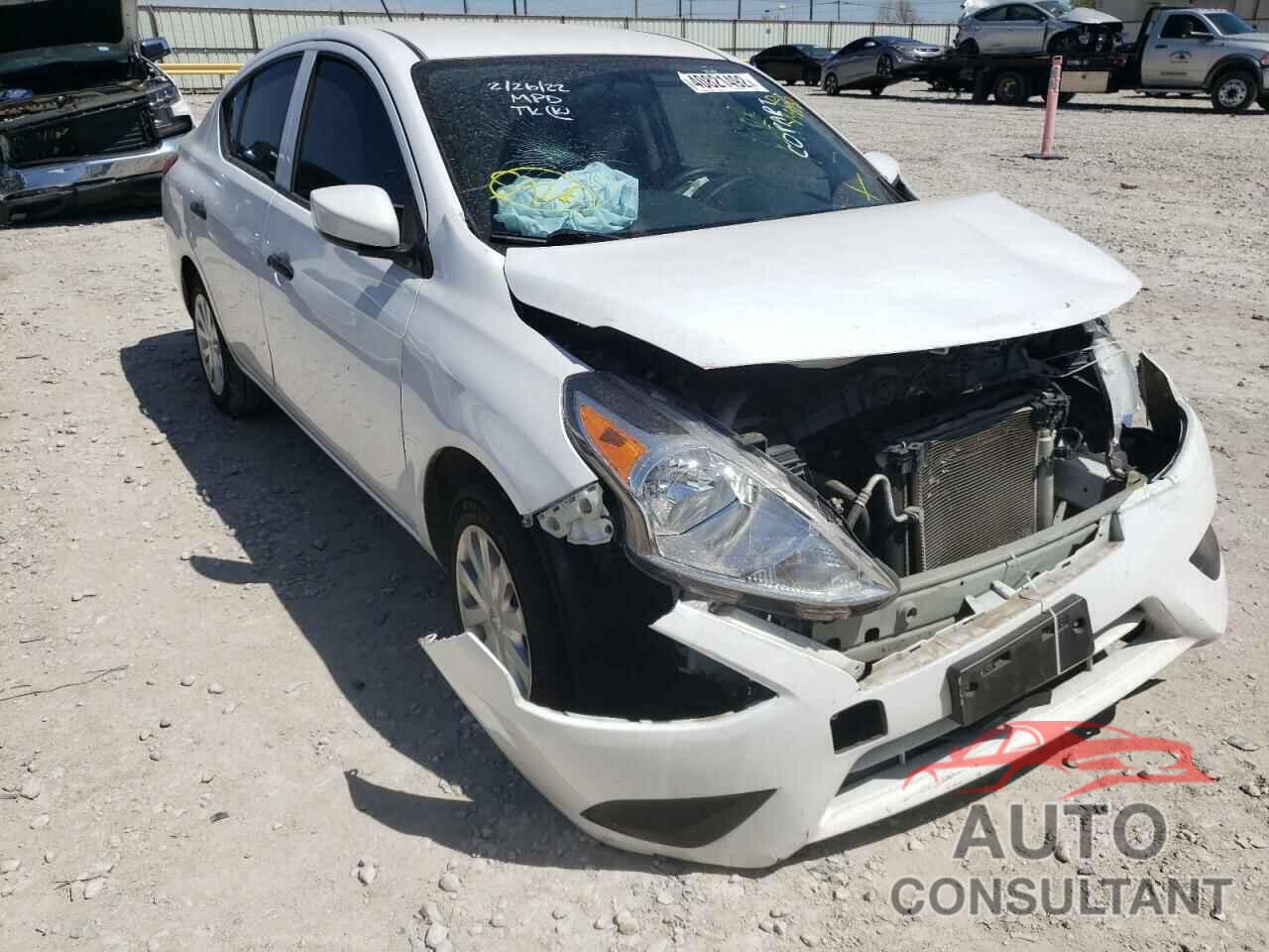 NISSAN VERSA 2019 - 3N1CN7APXKL844932