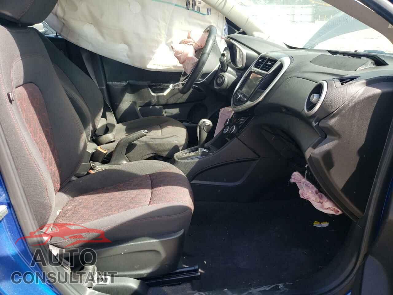 CHEVROLET SONIC 2018 - 1G1JD6SG2J4108371