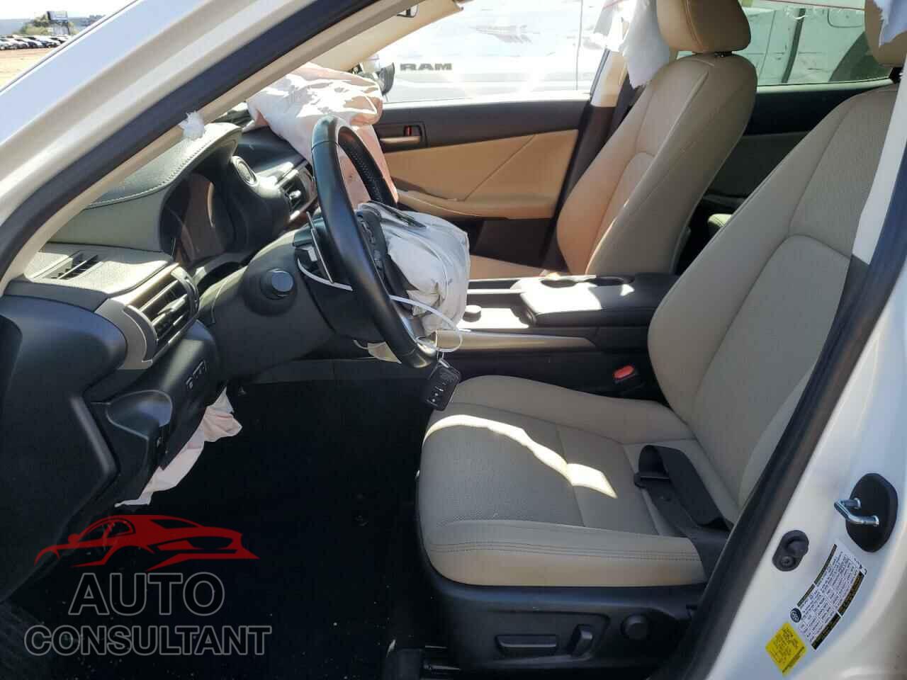 LEXUS IS 2020 - JTHAA1D21L5102464