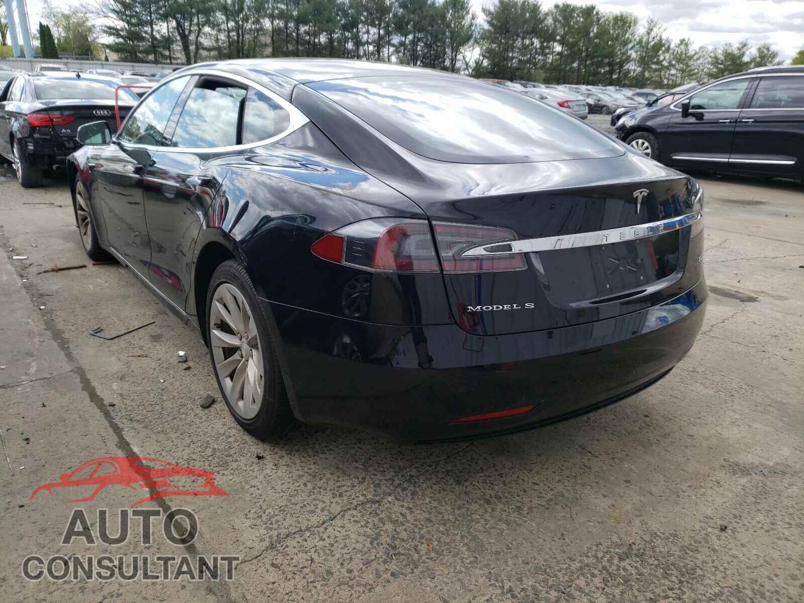 TESLA MODEL S 2017 - 5YJSA1E2XHF220314