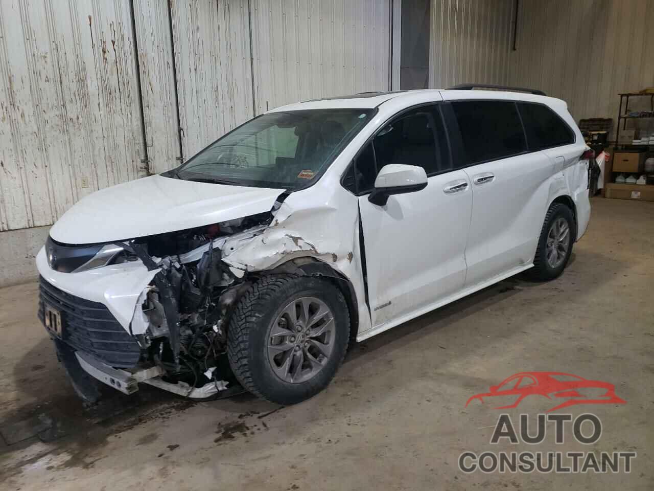 TOYOTA SIENNA 2021 - 5TDJSKFC8MS002061