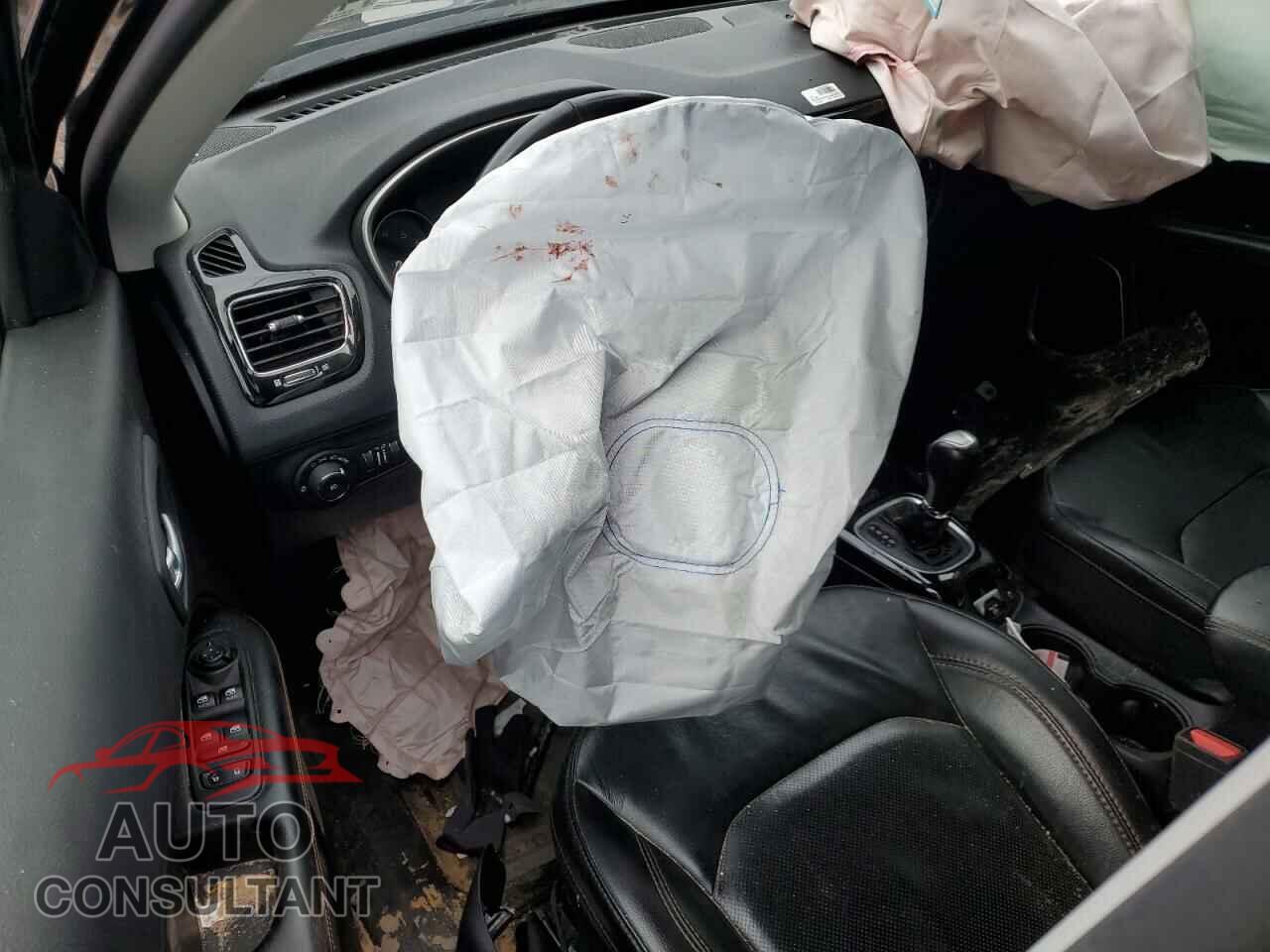 JEEP COMPASS 2020 - 3C4NJDCB3LT111723