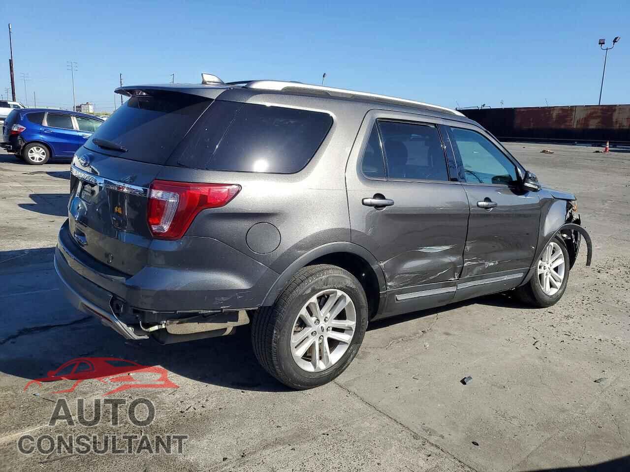 FORD EXPLORER 2017 - 1FM5K7D8XHGC22035