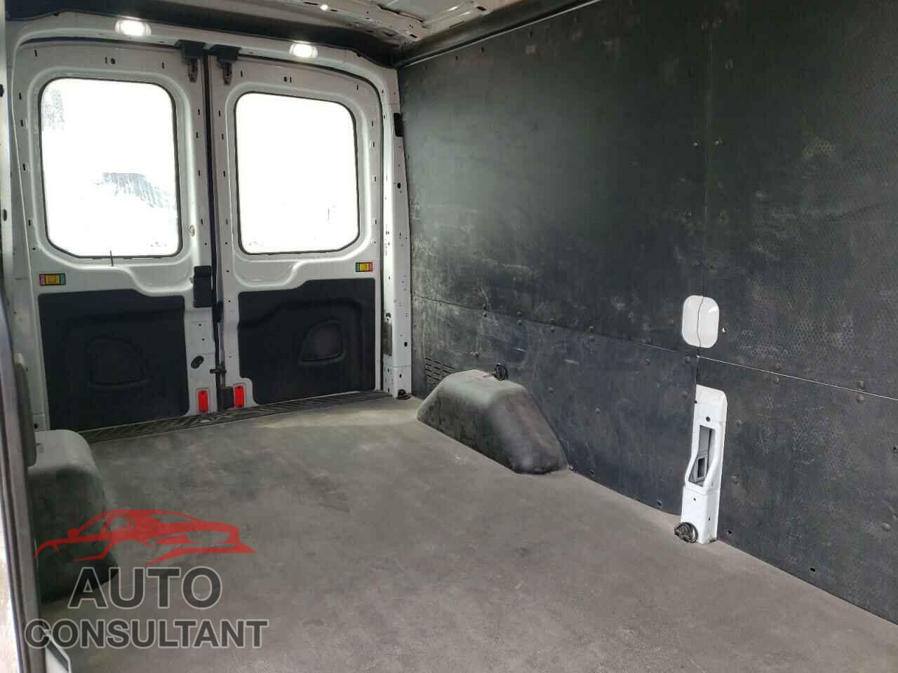 FORD TRANSIT CO 2020 - 1FTBR2C81LKA34744