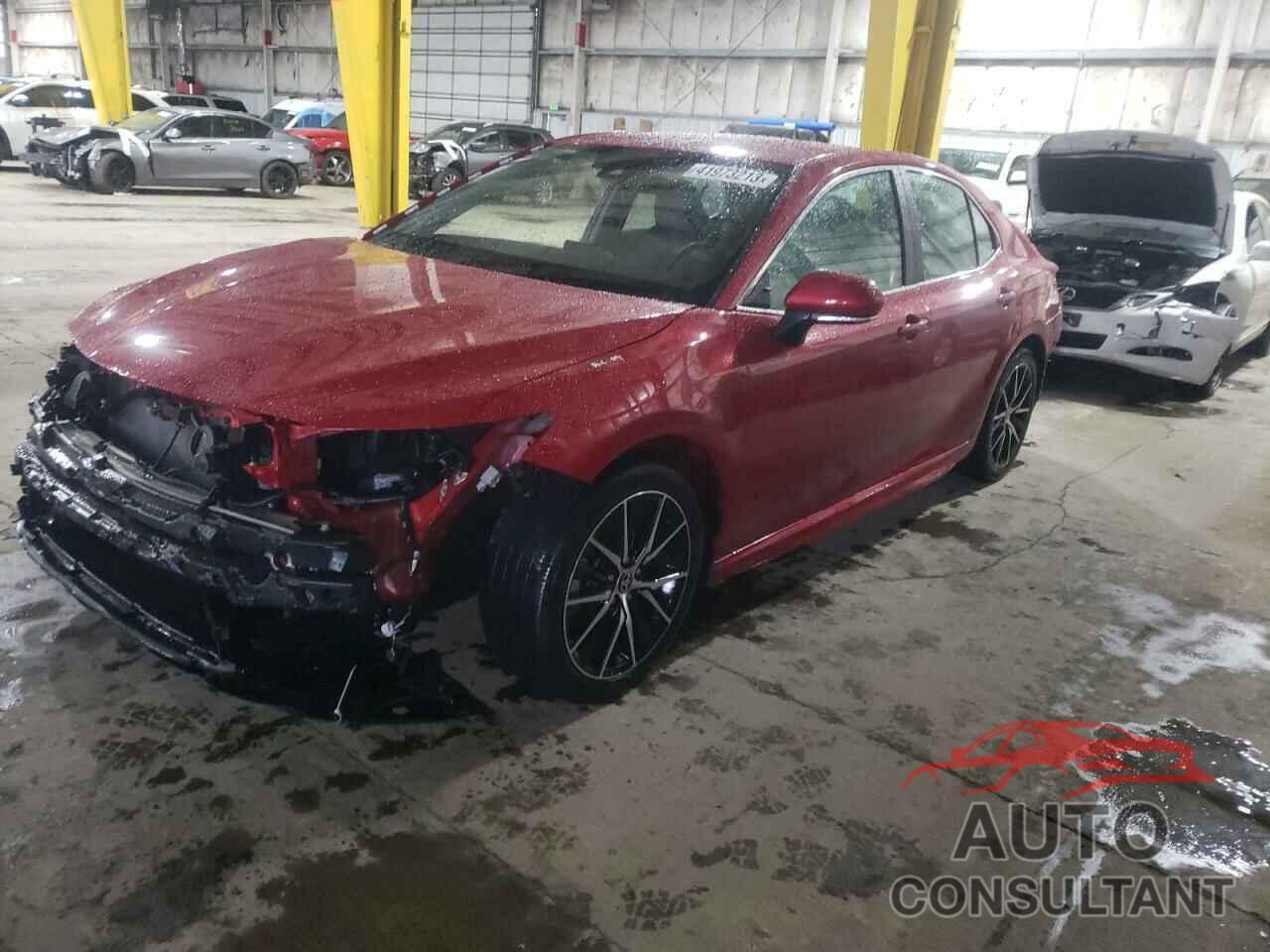 TOYOTA CAMRY 2021 - 4T1G11AK5MU430912