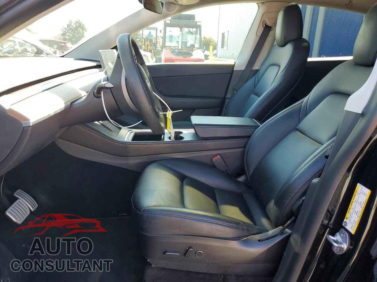 TESLA MODEL Y 2021 - 5YJYGDEFXMF267477