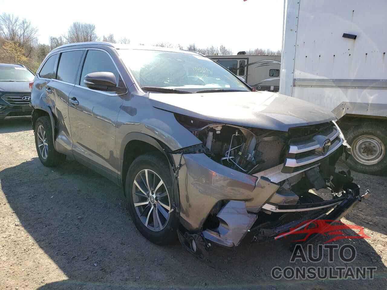 TOYOTA HIGHLANDER 2019 - 5TDJZRFH3KS607991