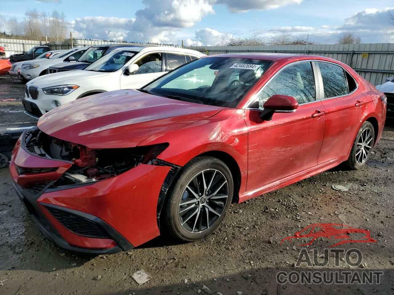 TOYOTA CAMRY 2022 - 4T1G11AK0NU075617