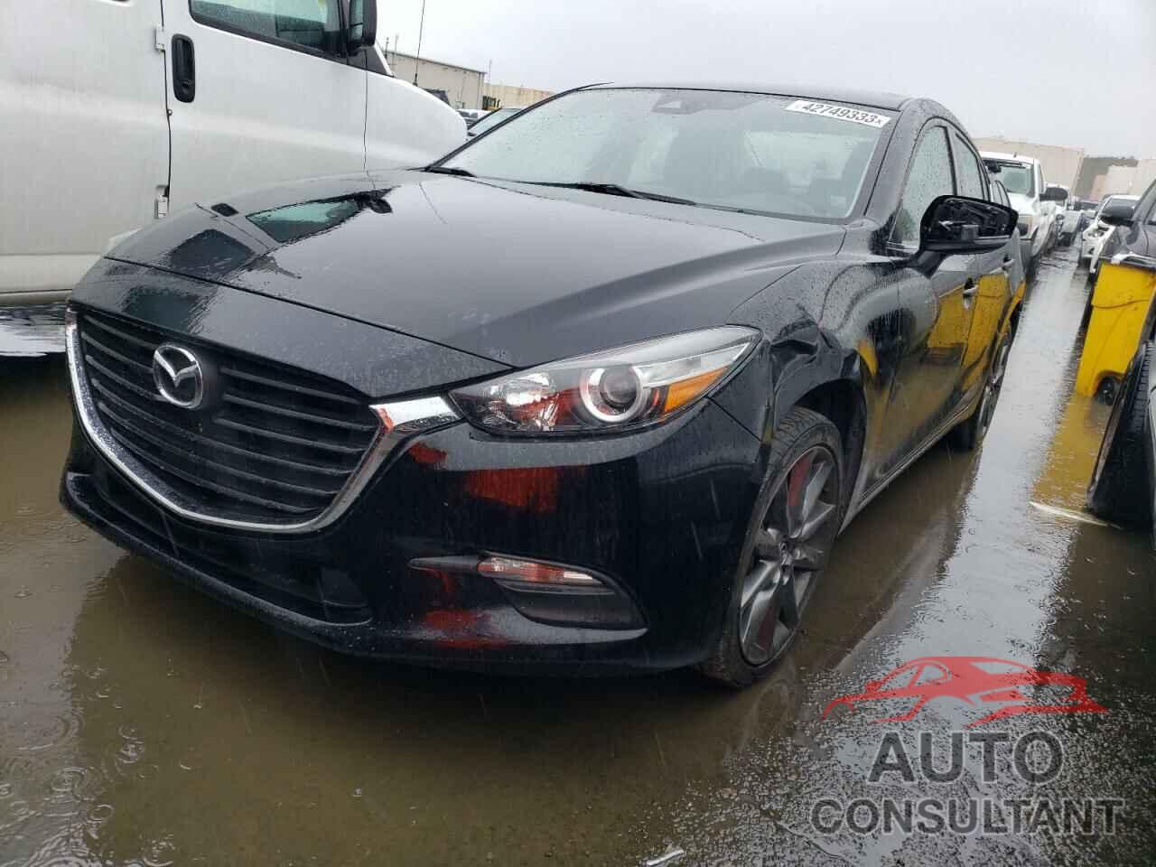 MAZDA 3 2018 - 3MZBN1V32JM187501