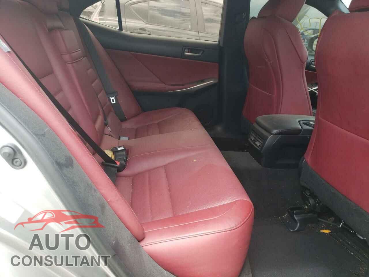 LEXUS IS 2017 - JTHBA1D28H5049967