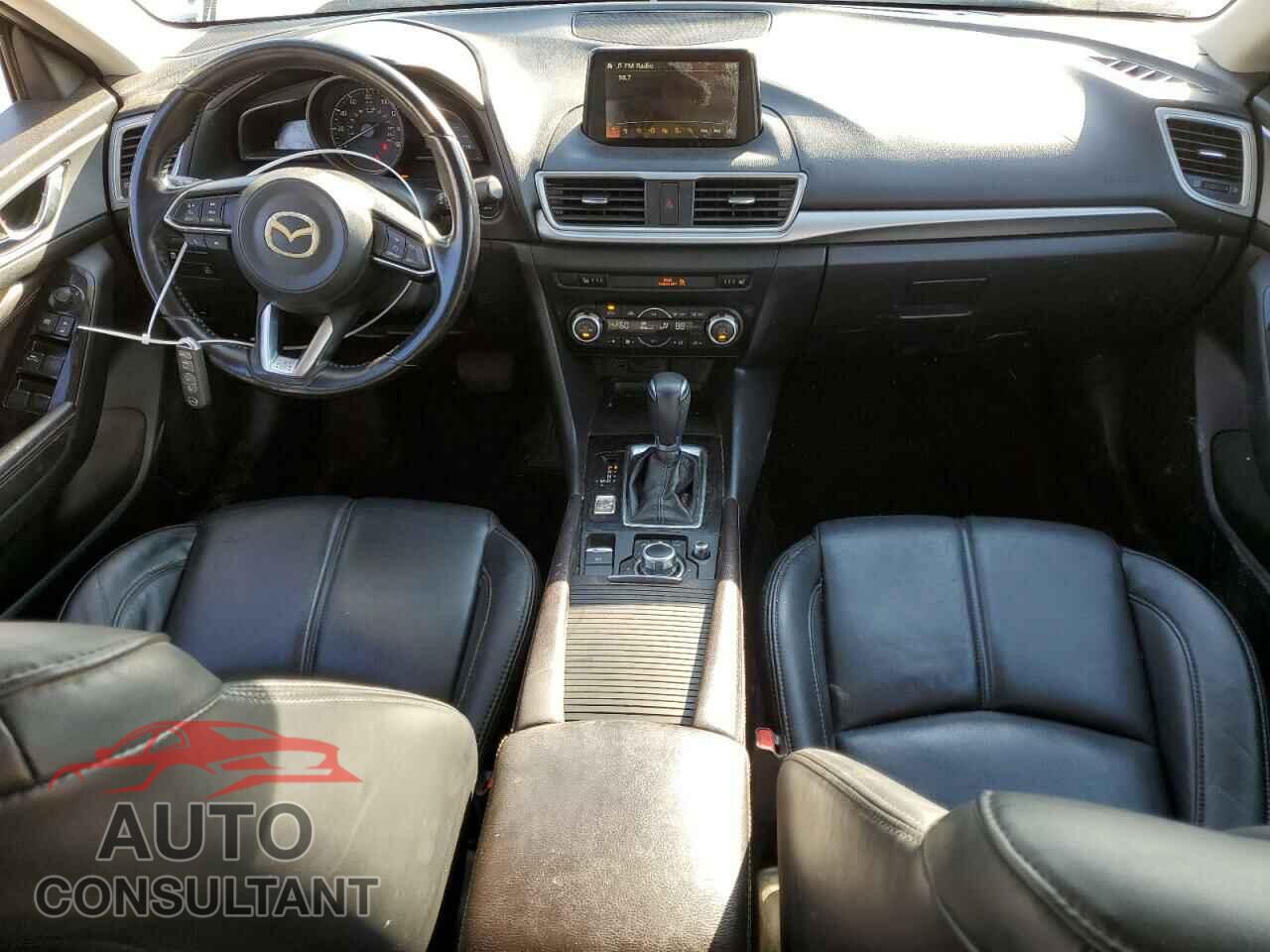 MAZDA 3 2017 - JM1BN1V70H1105164