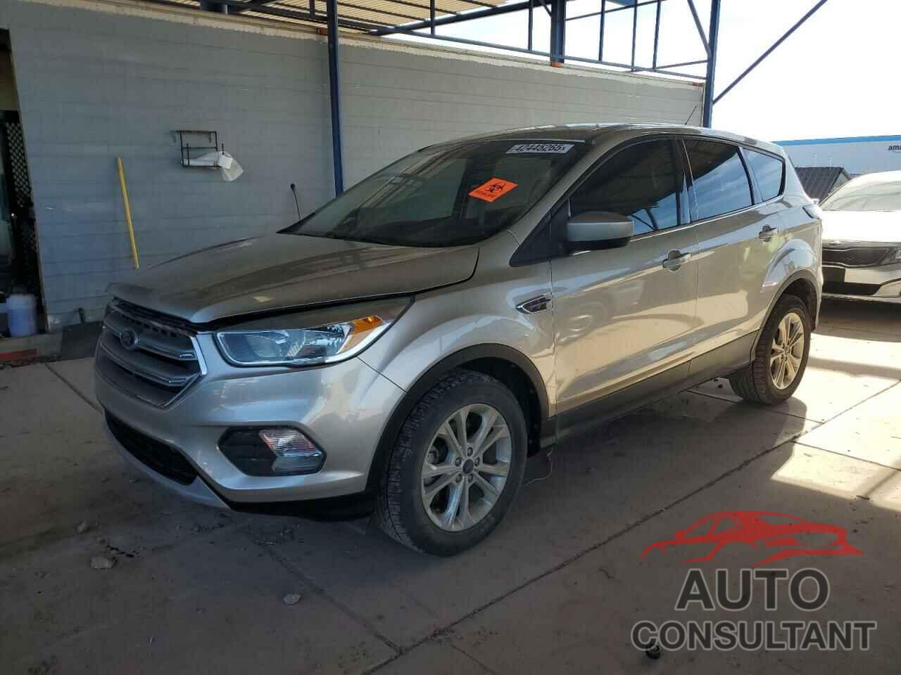 FORD ESCAPE 2017 - 1FMCU0GD4HUD29195