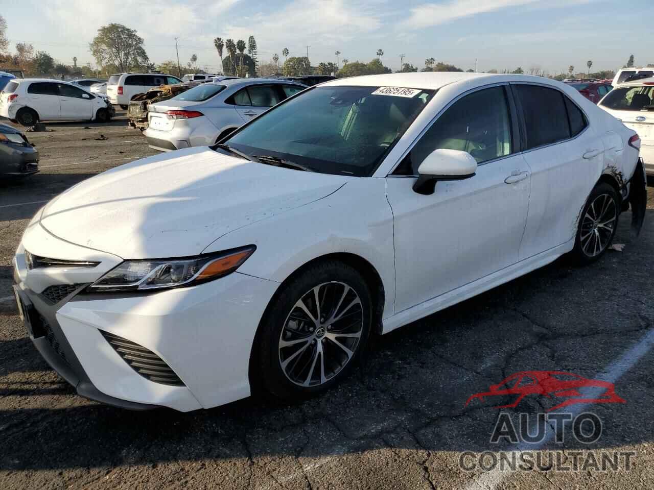 TOYOTA CAMRY 2020 - 4T1G11AK6LU500996