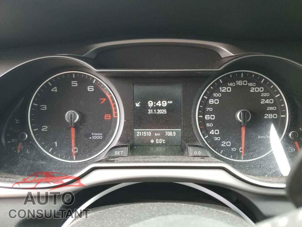 AUDI A4 2013 - WAUFFCFL3DN011270