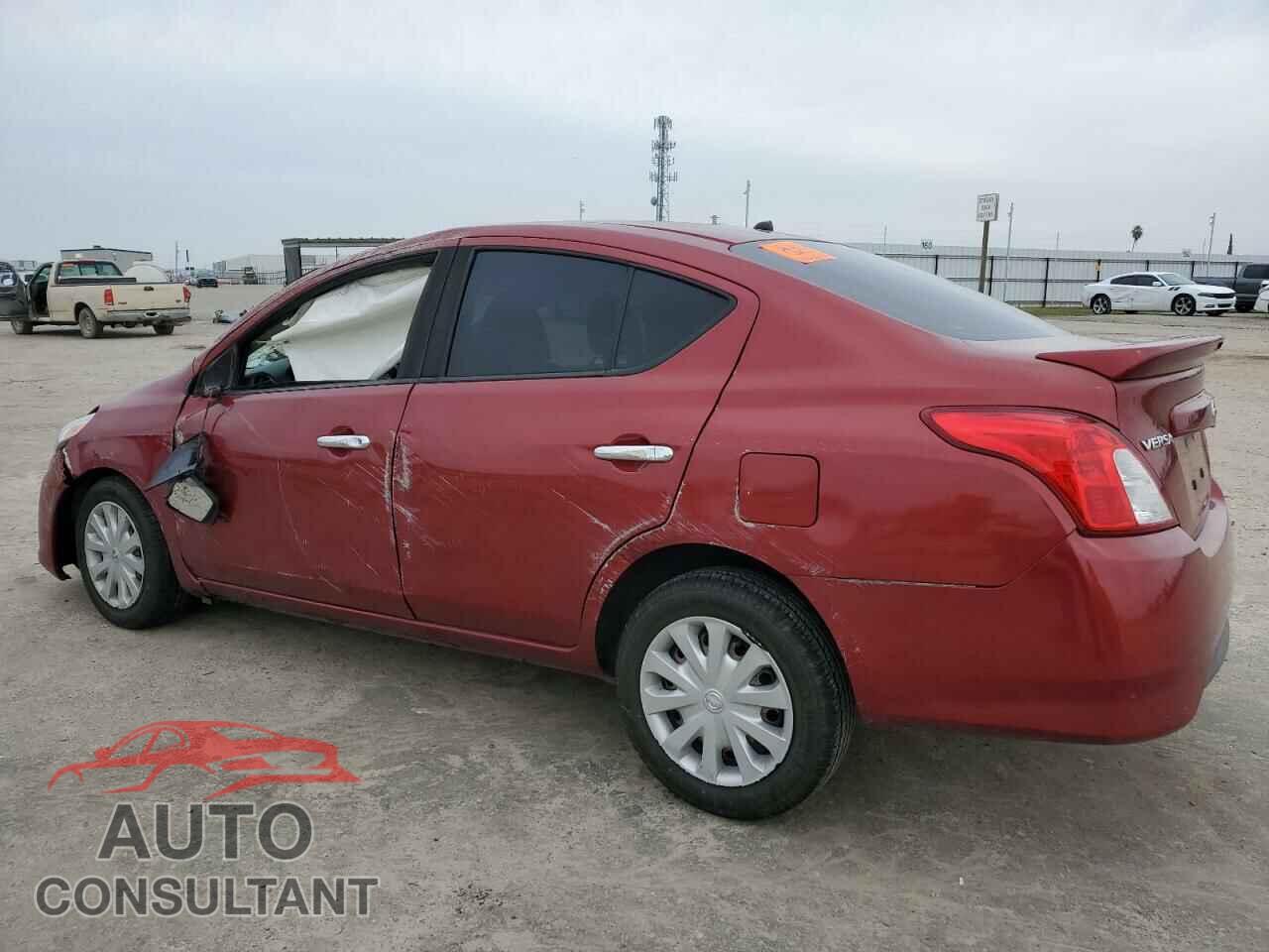 NISSAN VERSA 2017 - 3N1CN7AP3HL805821