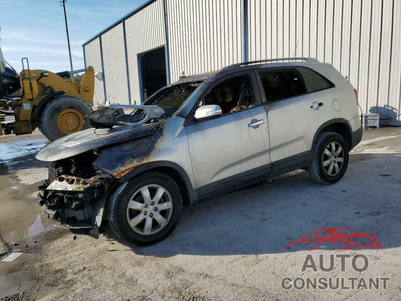 KIA SORENTO 2011 - 5XYKT4A14BG059743