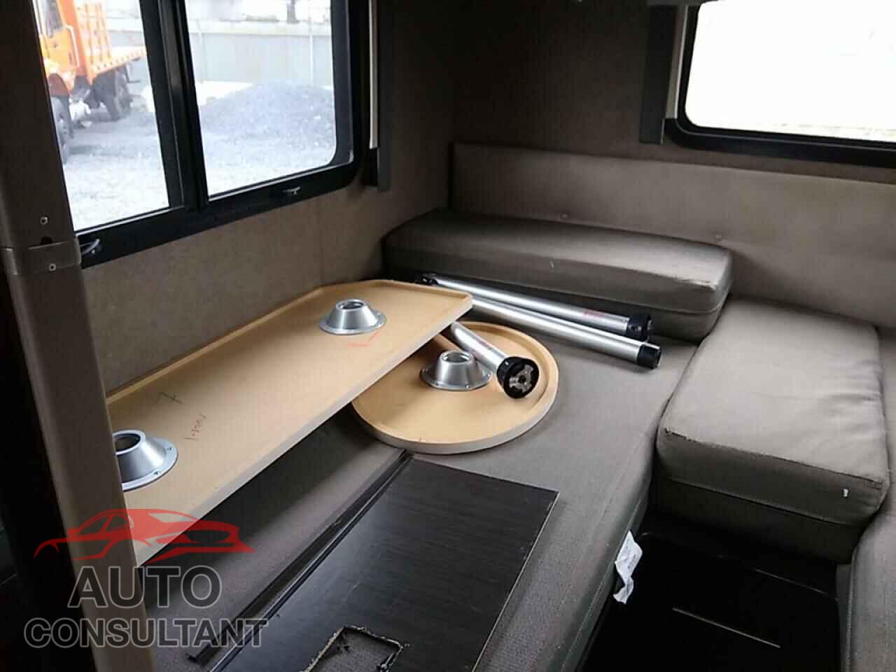 FORD ECONOLINE 2017 - 1FC4E4KS4HDC55523