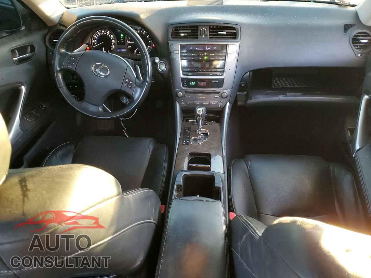 LEXUS IS 2010 - JTHCF5C26A5040138