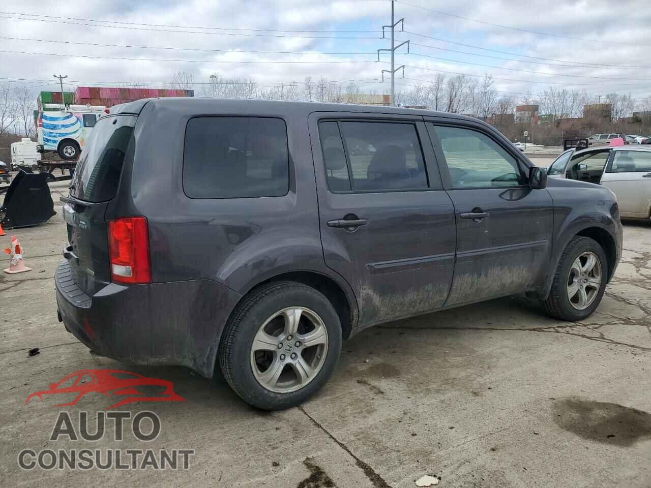 HONDA PILOT 2012 - 5FNYF4H51CB030168