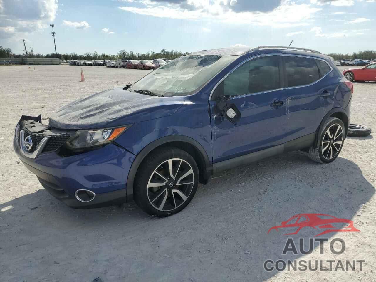 NISSAN ROGUE 2017 - JN1BJ1CP5HW006554