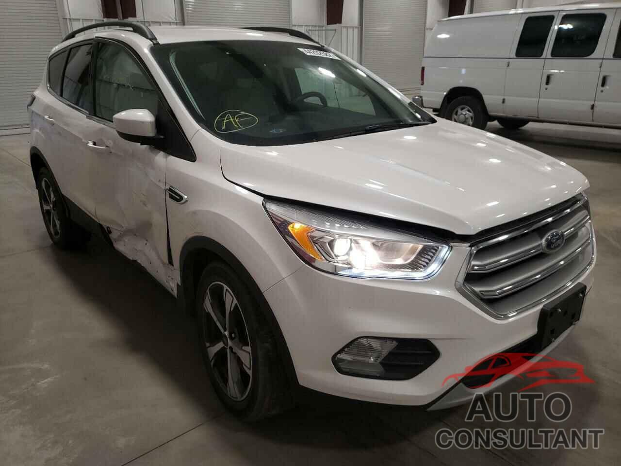 FORD ESCAPE 2017 - 1FMCU9G91HUA94576