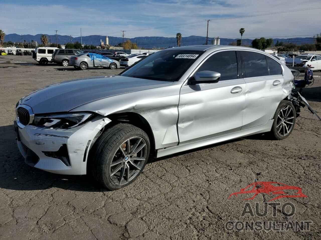 BMW 3 SERIES 2019 - WBA5R1C53KFH20465