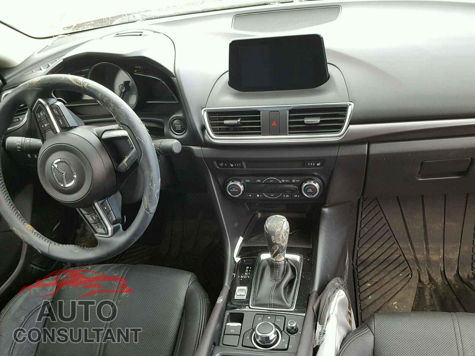 MAZDA 3 2017 - JM1BN1W31H1132417