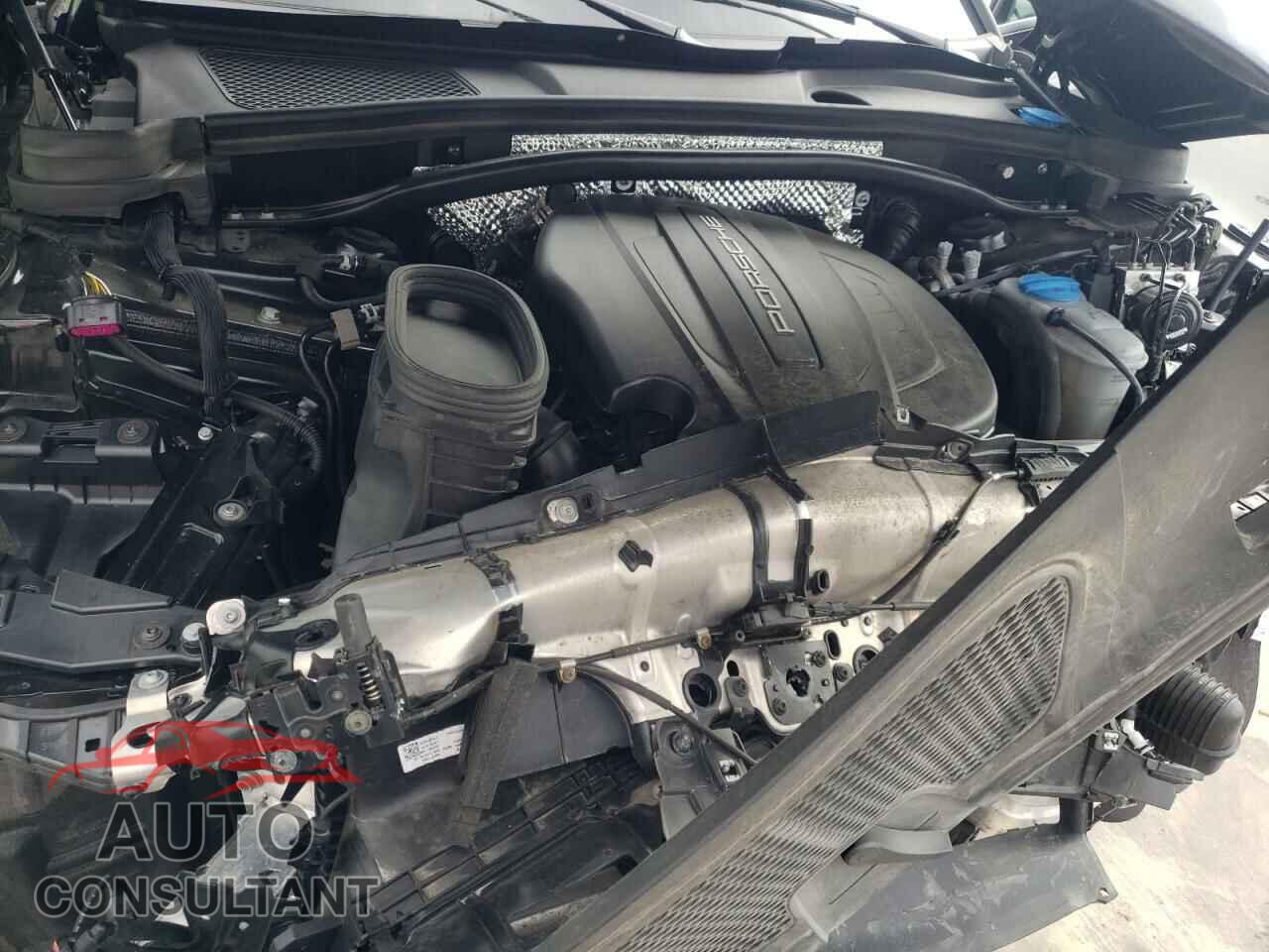 PORSCHE MACAN 2018 - WP1AA2A55JLB12489