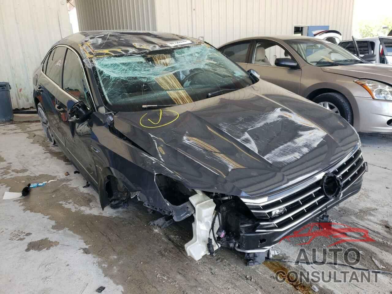VOLKSWAGEN PASSAT 2017 - 1VWDT7A35HC034209