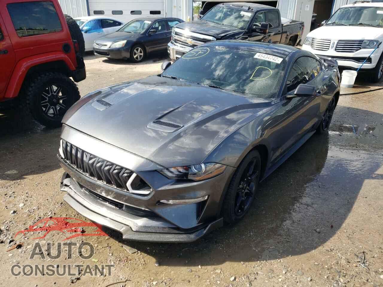 FORD MUSTANG 2020 - 1FA6P8TH8L5157570