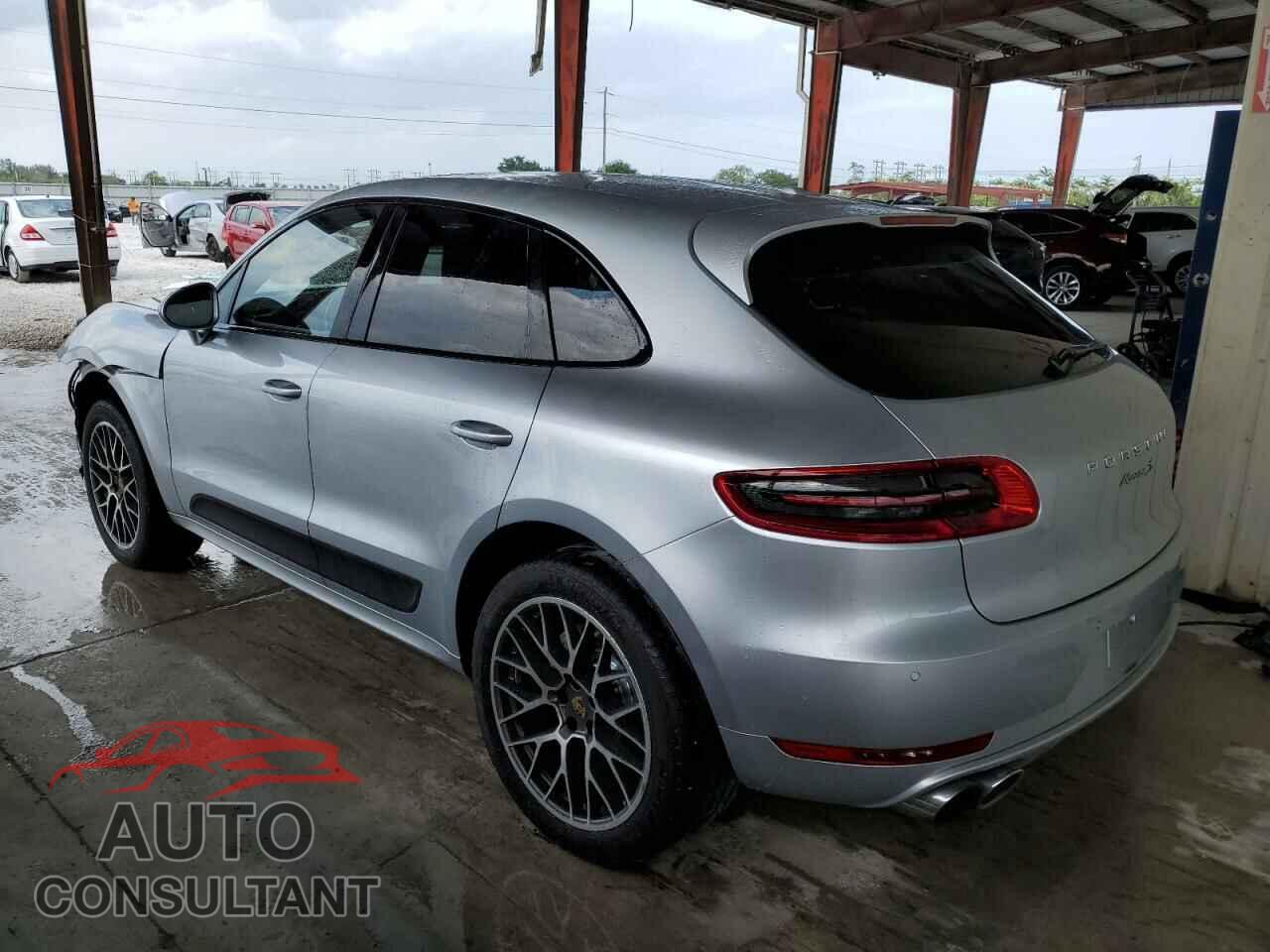 PORSCHE MACAN 2015 - WP1AB2A57FLB64744